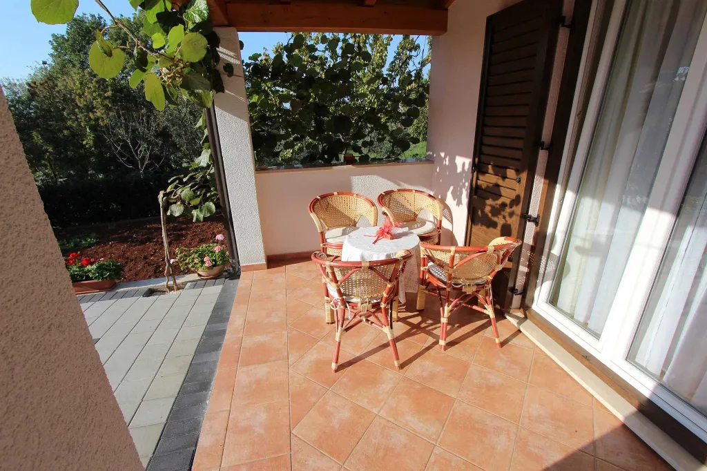 Two-Bedroom Apartment with Terrace in Rovinj
