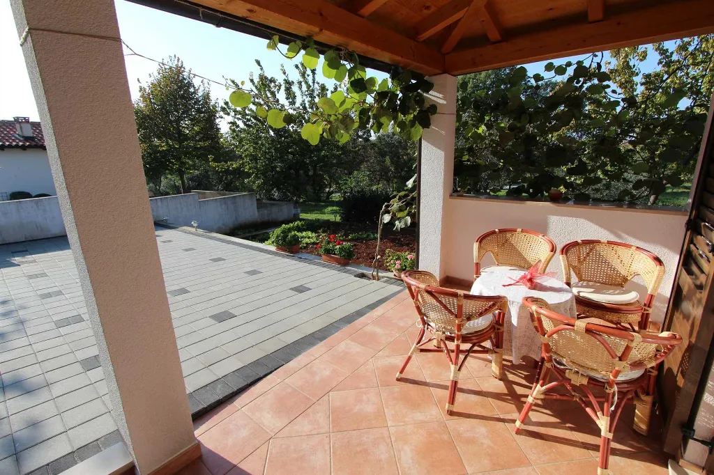 Two-Bedroom Apartment with Terrace in Rovinj