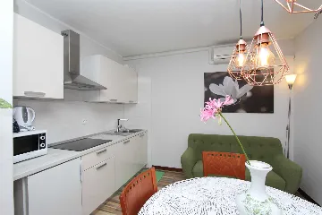 Two-Bedroom Apartment in Rovinj with Balcony