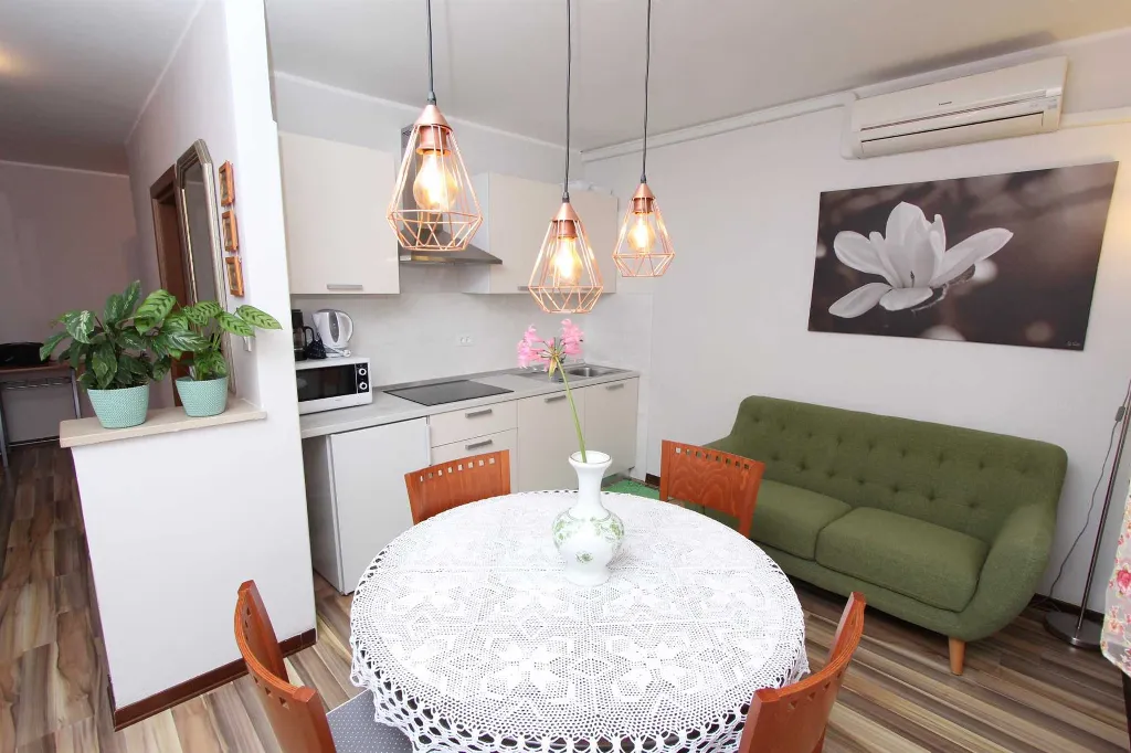 Two-Bedroom Apartment in Rovinj with Balcony