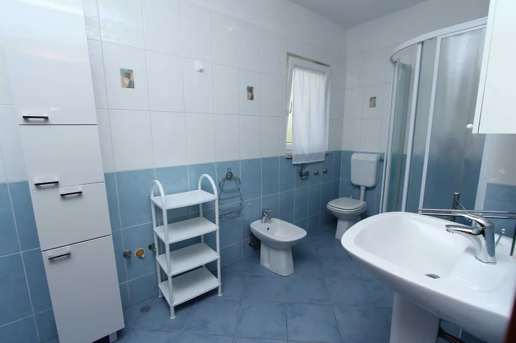 One-Bedroom Apartment for 4 in Rovinj with Terraces