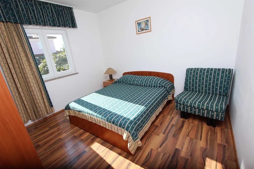 One-Bedroom Apartment in Rovinj for Up to 4 Guests