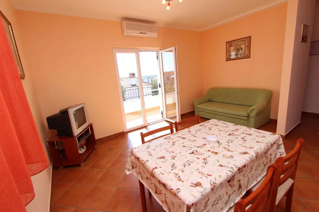 One-Bedroom Apartment for 4 Guests in Rovinj