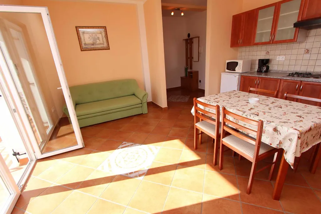 One-Bedroom Apartment for 4 Guests in Rovinj