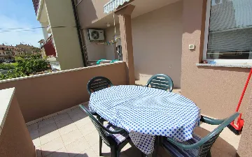 One-Bedroom Apartment in Rovinj for Up to 4 Guests