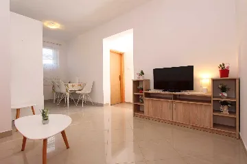 One-Bedroom Apartment in Rovinj for Up to 4 Guests