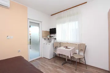 Studio with Kitchenette and Sea View in Rovinj