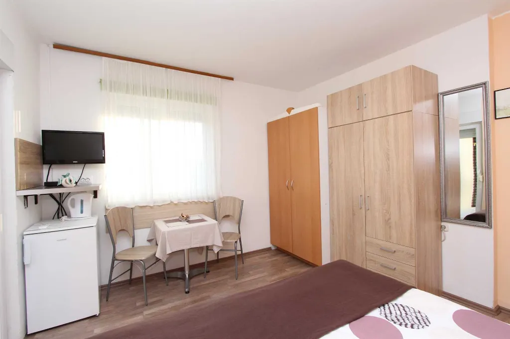 Studio with Kitchenette and Sea View in Rovinj