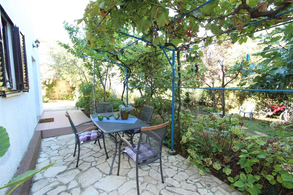 One-Bedroom Apartment with Terrace in Rovinj