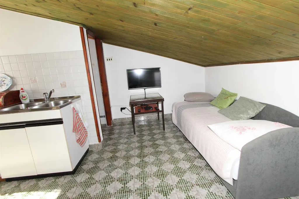 One-Bedroom Apartment with Balcony in Rovinj