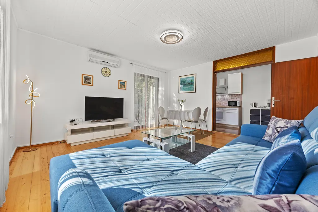 Two-Bedroom Apartment in Rovinj for 4 Guests