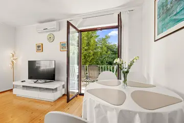 Two-Bedroom Apartment in Rovinj for 4 Guests