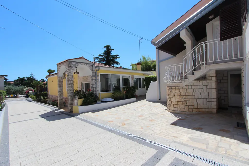 Two-Bedroom Apartment in Rovinj for 4 Guests