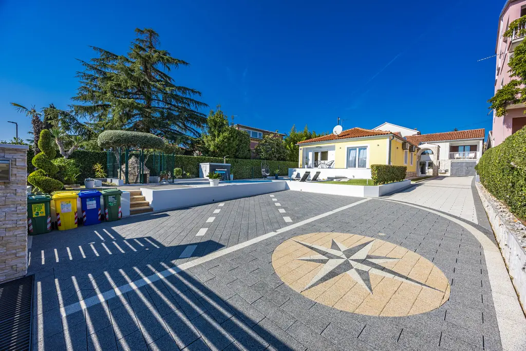 Two-Bedroom Apartment in Rovinj for 4 Guests