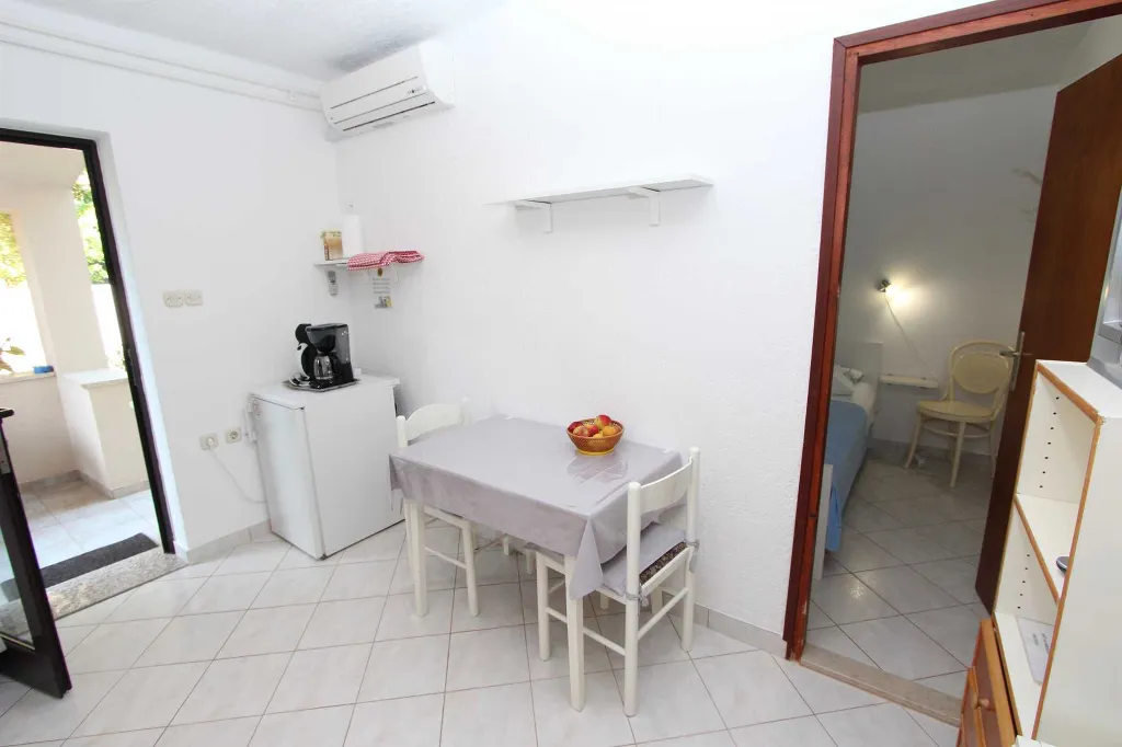 Studio Apartment for 2 in Rovinj with Parking