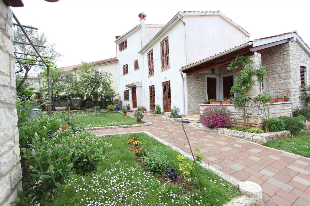 Double Room with Sitting Area in Rovinjsko Selo