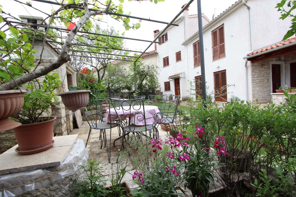 Double Room with Sitting Area in Rovinjsko Selo