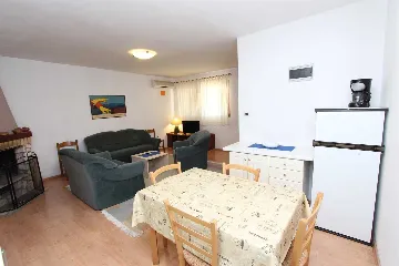 Two-Bedroom Apartment in Rovinj with Terrace