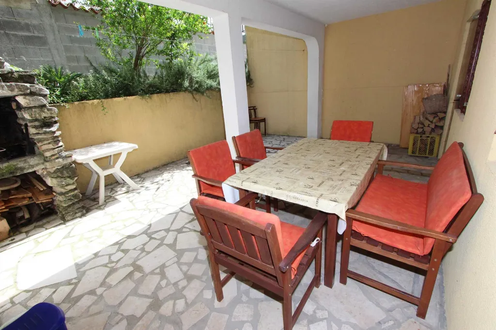 Two-Bedroom Apartment in Rovinj with Terrace