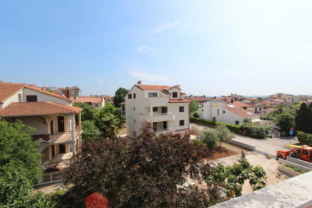 Two-Bedroom Apartment in Rovinj with Balconies