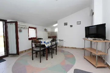 Two-Bedroom Apartment in Rovinj with Balconies