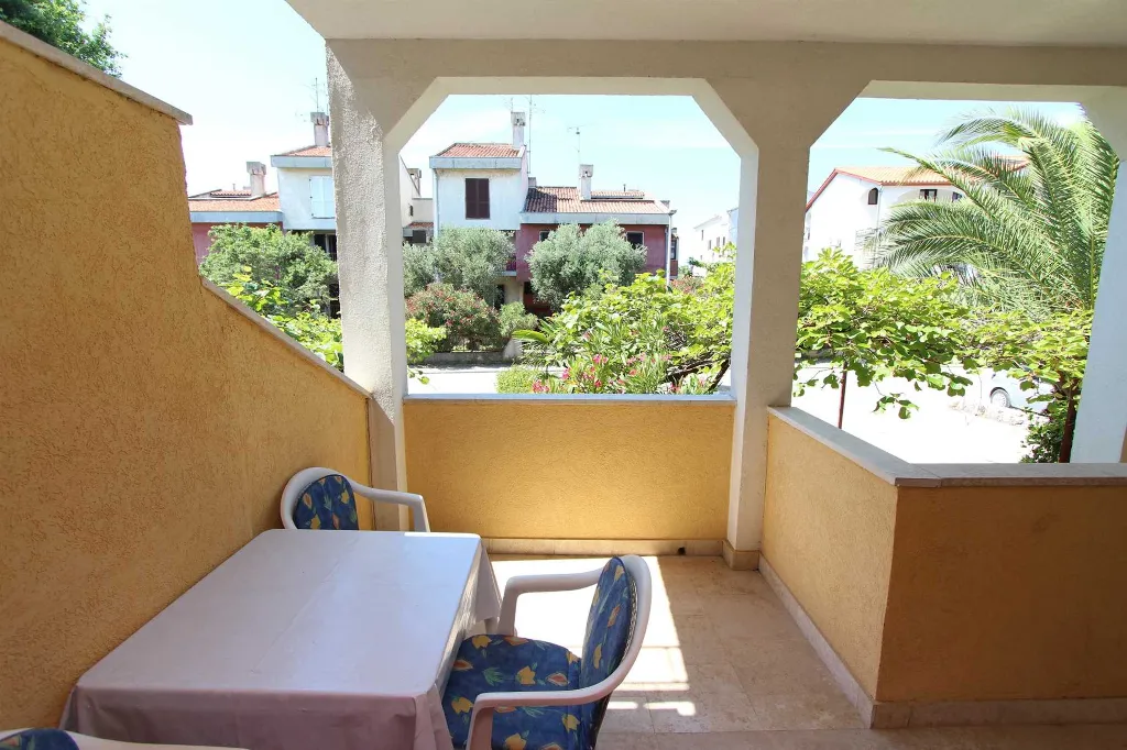 One-Bedroom Apartment in Rovinj for Up to 5 Guests