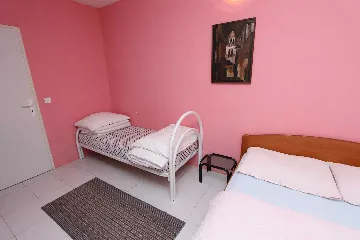 One-Bedroom Apartment in Rovinj for Up to 5 Guests