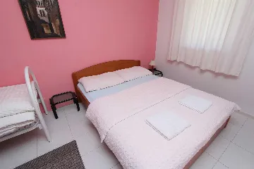 One-Bedroom Apartment in Rovinj for Up to 5 Guests