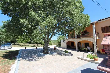 Two-Bedroom Apartment for 4 in Rovinj