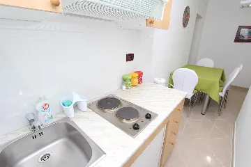 Two-Bedroom Apartment for 3 Guests in Rovinj
