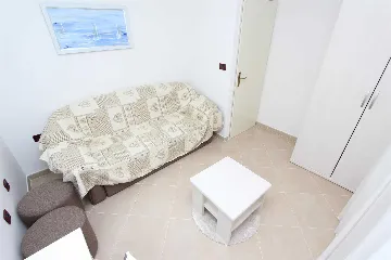 Two-Bedroom Apartment for 3 Guests in Rovinj