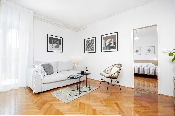 One-Bedroom Apartment for 2 in Rovinj with Parking