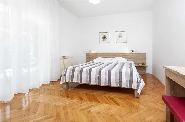 One-Bedroom Apartment for 2 in Rovinj with Parking