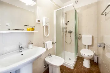 One-Bedroom Apartment for 2 in Rovinj with Parking