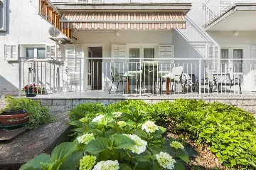 Two-Bedroom Apartment in Rovinj with Parking