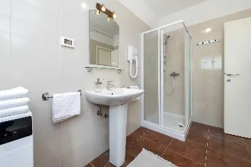 Two-Bedroom Apartment in Rovinj with Parking