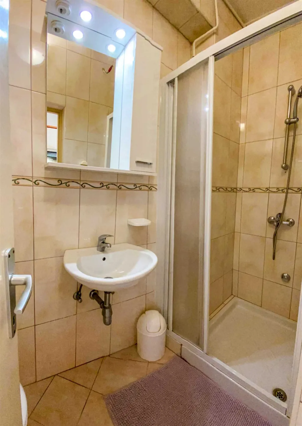 Two-Bedroom Apartment in Rovinj with Terrace