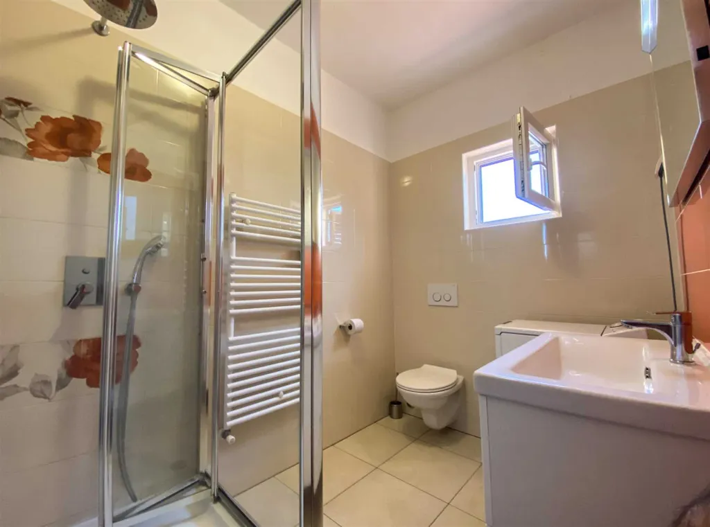 Three-Bedroom Apartment in Rovinj for 6 Guests