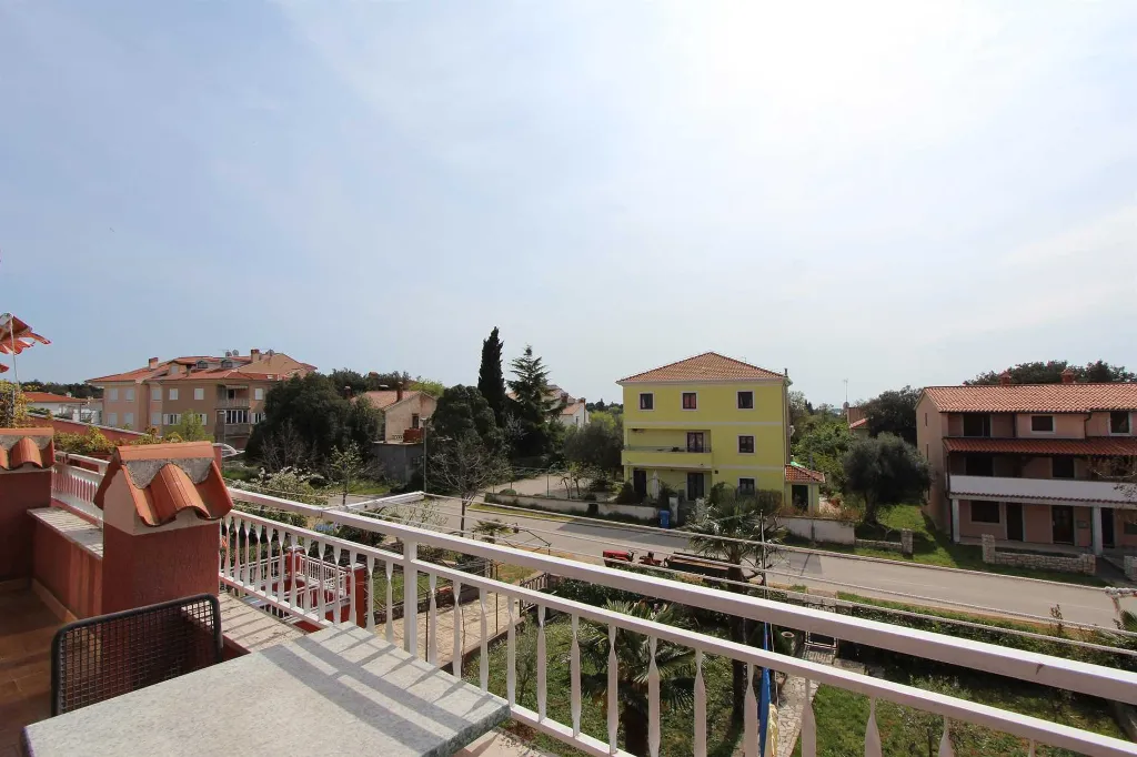 Three-Bedroom Apartment in Rovinj for 6 Guests