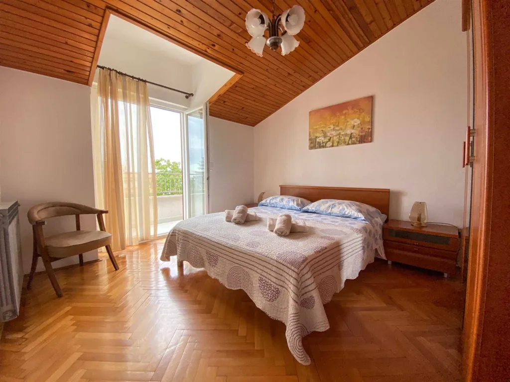 Three-Bedroom Apartment in Rovinj for 6 Guests