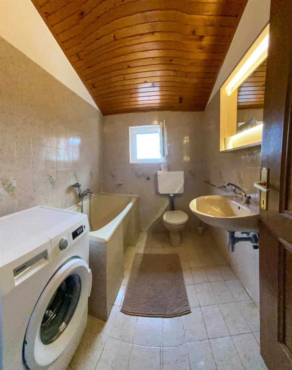 Three-Bedroom Apartment in Rovinj for 6 Guests