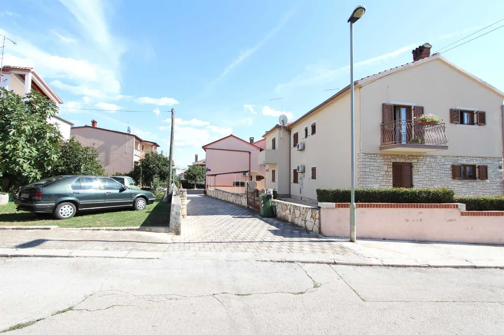 Two-Bedroom Apartment in Rovinj for 4 Guests
