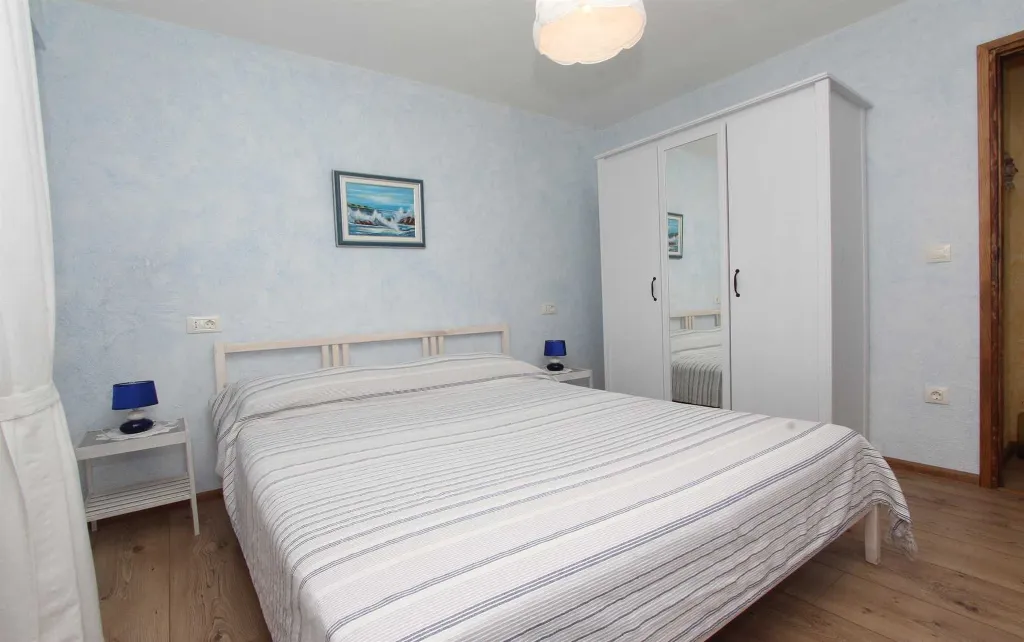 One-Bedroom Apartment for 2 in Rovinjsko Selo with Pool