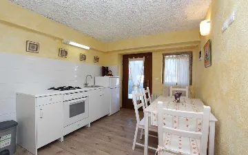 One-Bedroom Apartment for 2 in Rovinjsko Selo with Pool