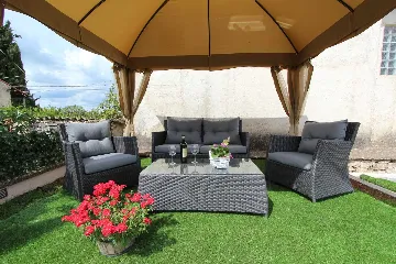 One-Bedroom Apartment for 2 in Rovinjsko Selo with Pool