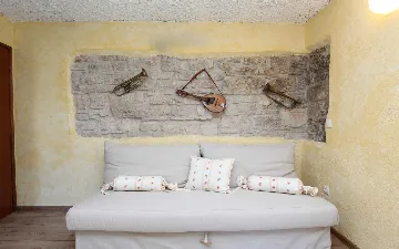 One-Bedroom Apartment for 2 in Rovinjsko Selo with Pool