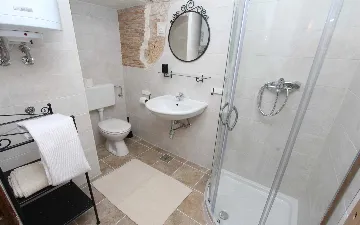 Studio with Terrace and Pool Access in Rovinjsko Selo