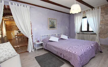 Studio with Terrace and Pool Access in Rovinjsko Selo
