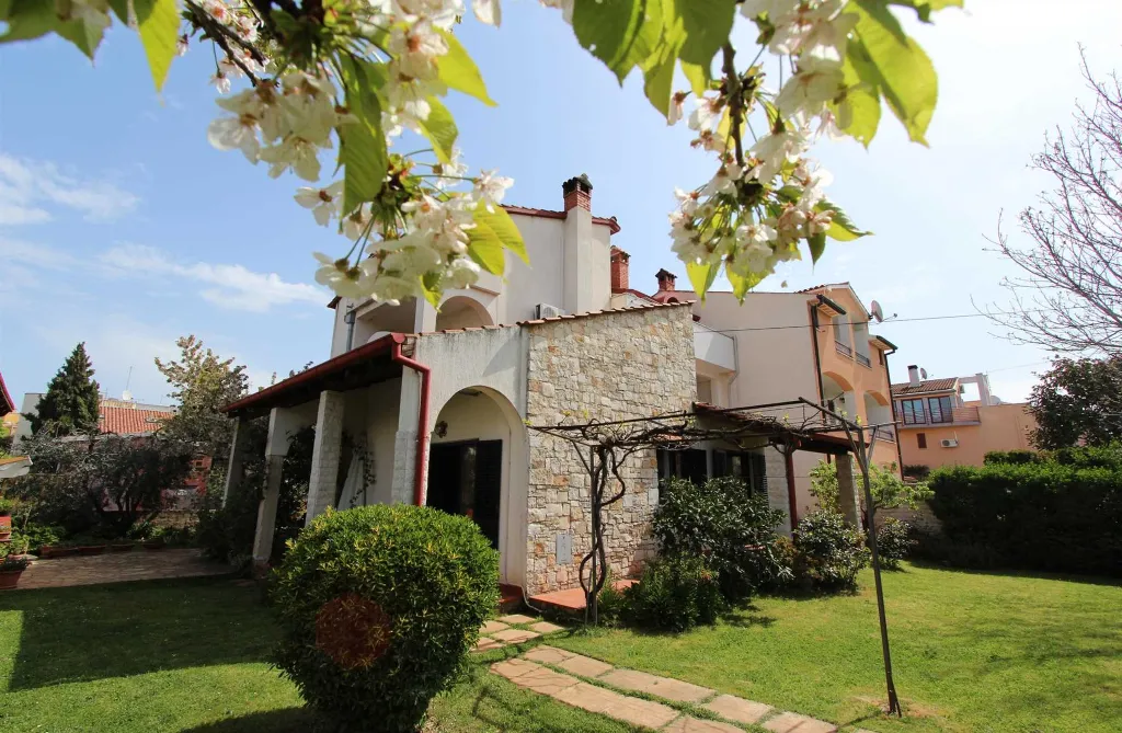 Two-Bedroom Apartment with Balcony in Rovinj