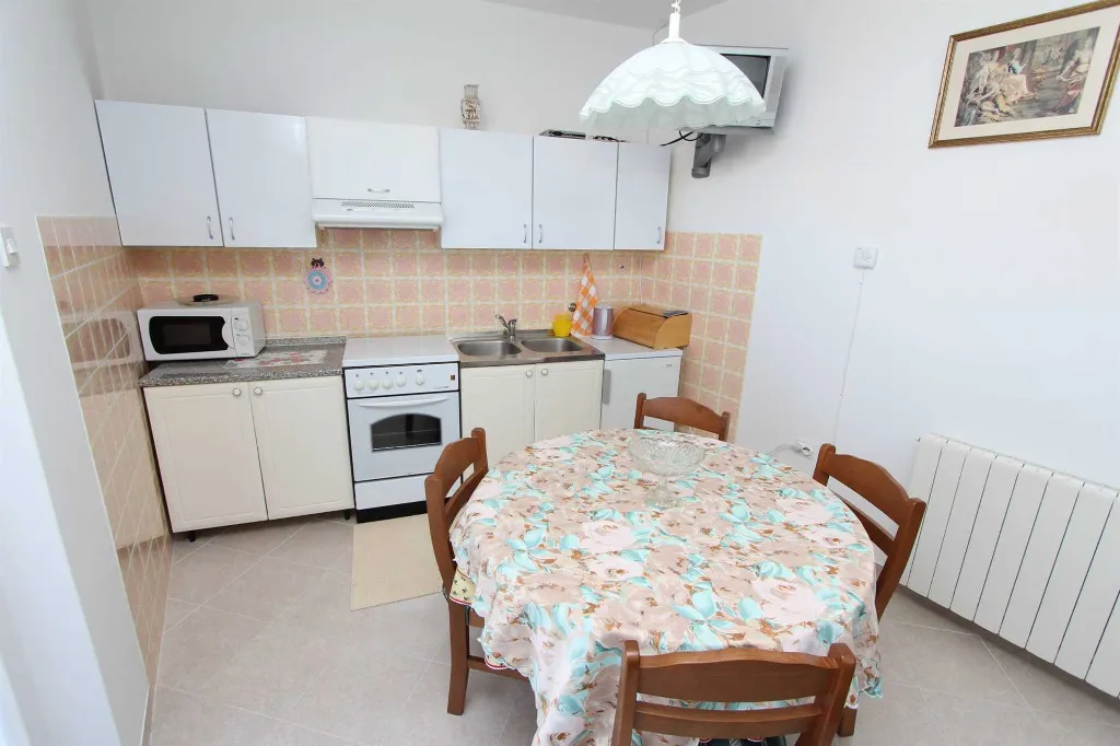 Two-Bedroom Apartment with Balcony in Rovinj